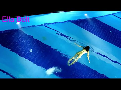 ❤️ Je ne peux pas m'arrêter de regarder, jeune blonde prise en train de nager nue dans la piscine de la station ELLA BOLT. Porno vk at porn fr.sexflashgame.ru ﹏