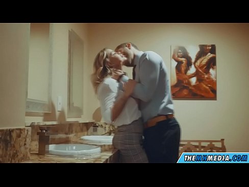 ❤️ Quand une blonde plantureuse vous séduit dans des toilettes publiques. Porno vk at porn fr.sexflashgame.ru ﹏